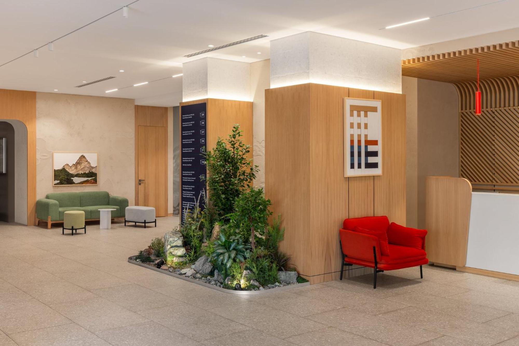 Holiday Inn Almaty By Ihg Exteriör bild